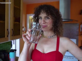 VibeWithMommy - MILF CHEATS With English Lad at Party